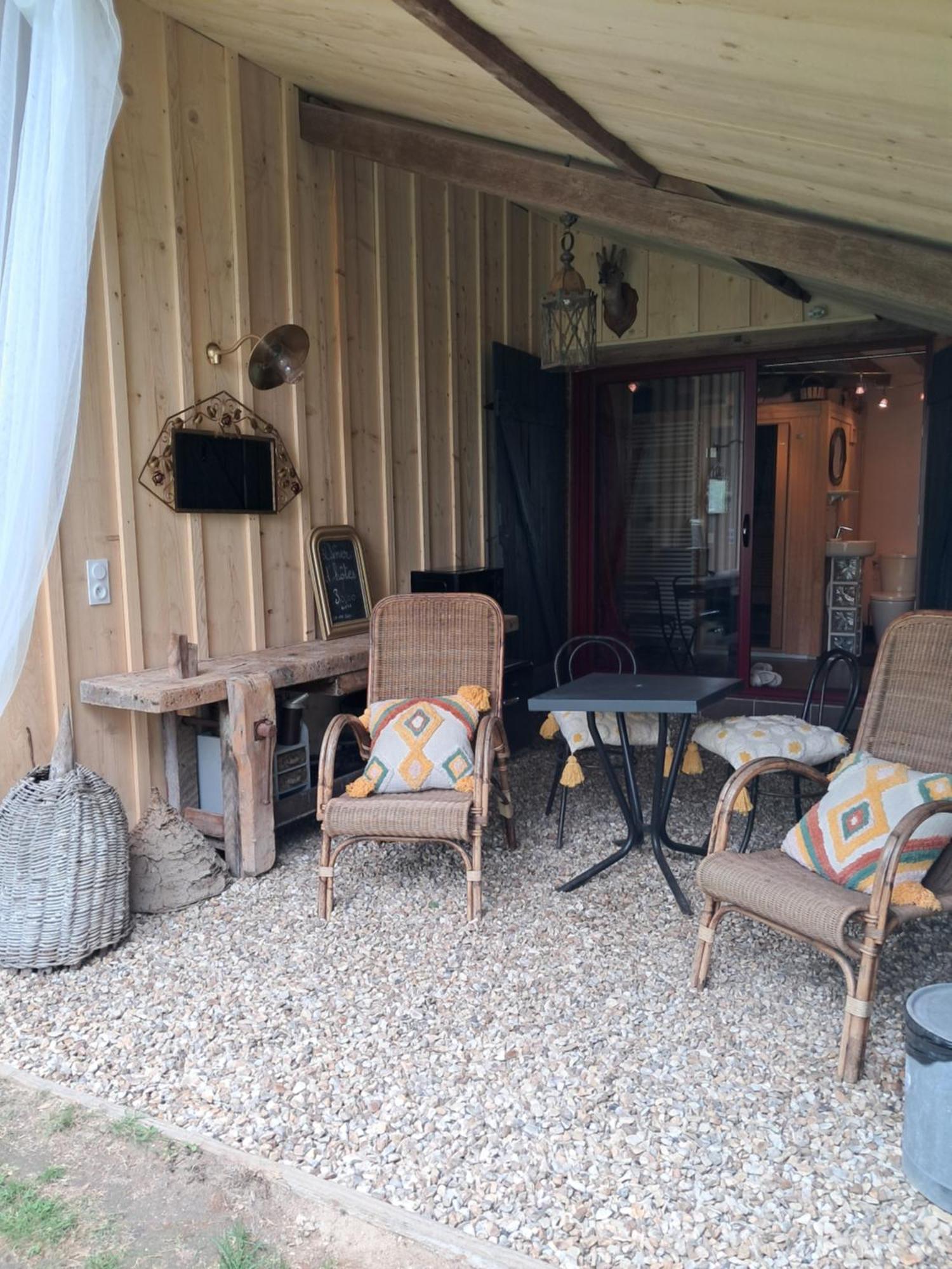 Bed and Breakfast Le Buisson De La Gariole Aubigny-sur-Nère Pokoj fotografie